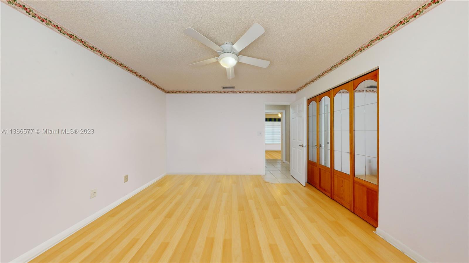 Listing Photo 22
