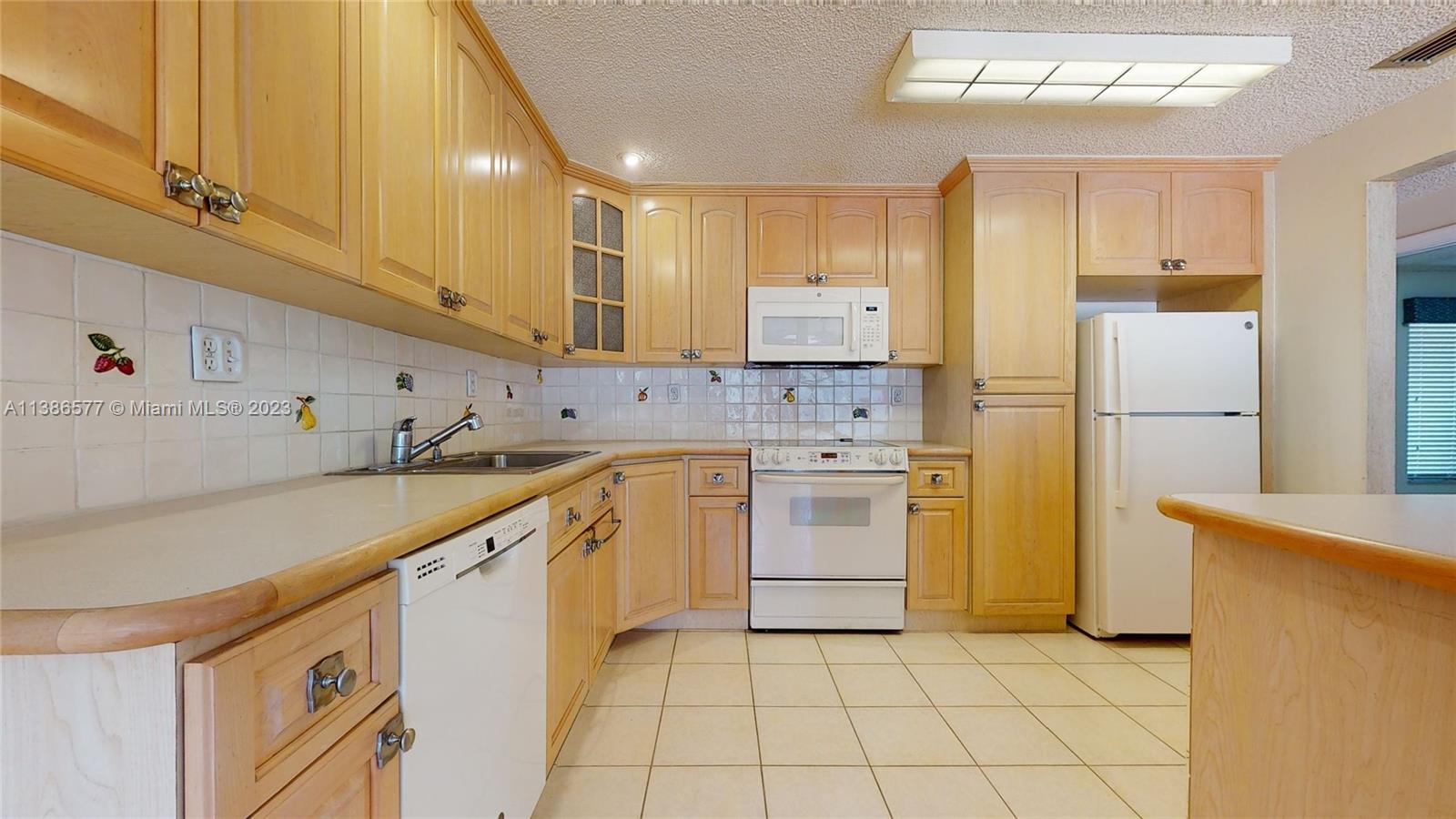 Listing Photo 7