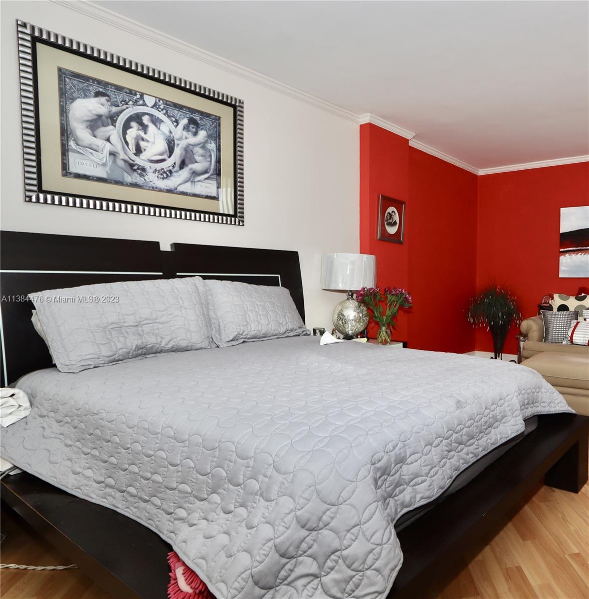 Listing Photo 9