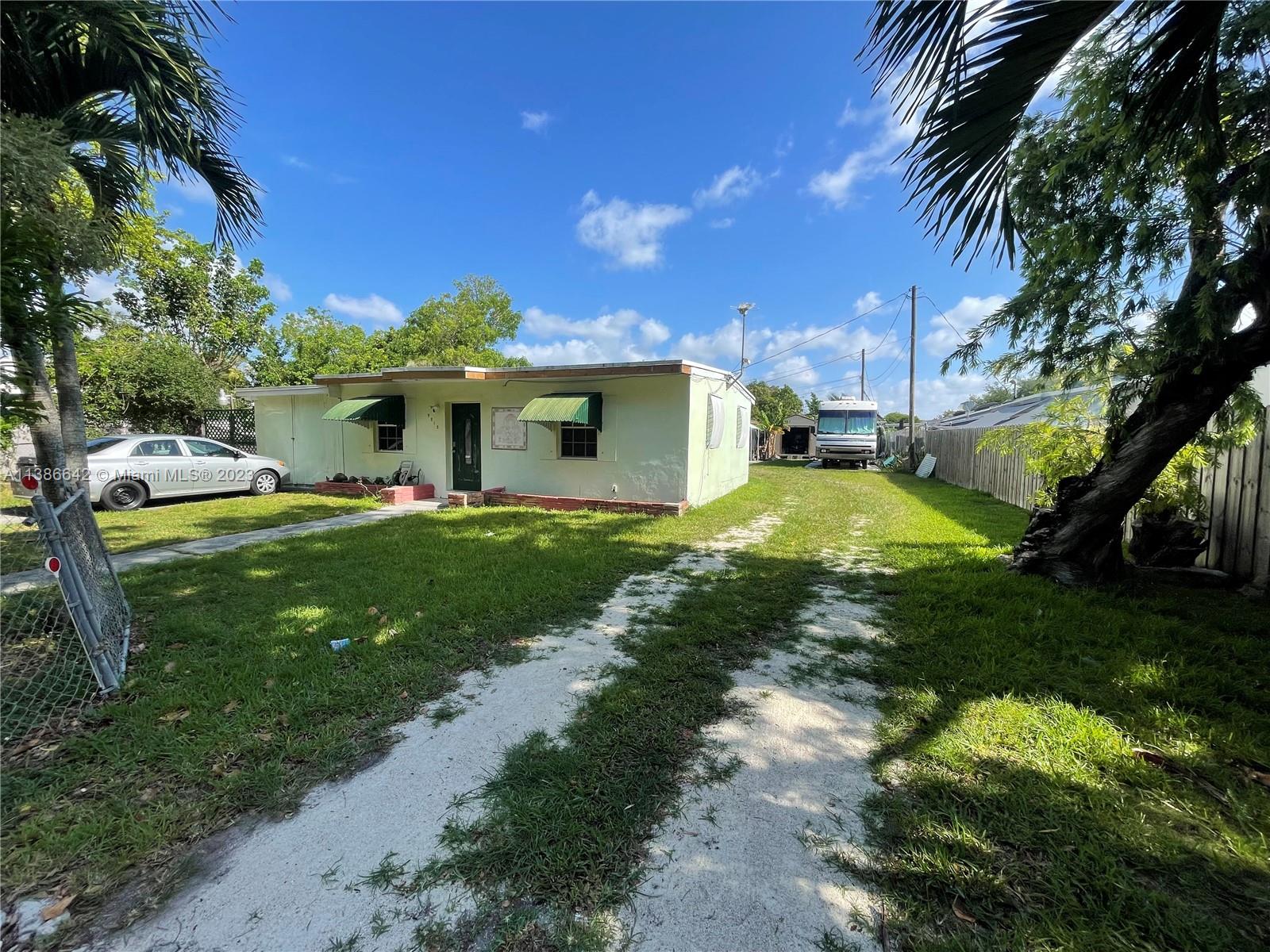 9815 SW 183rd St  For Sale A11386642, FL