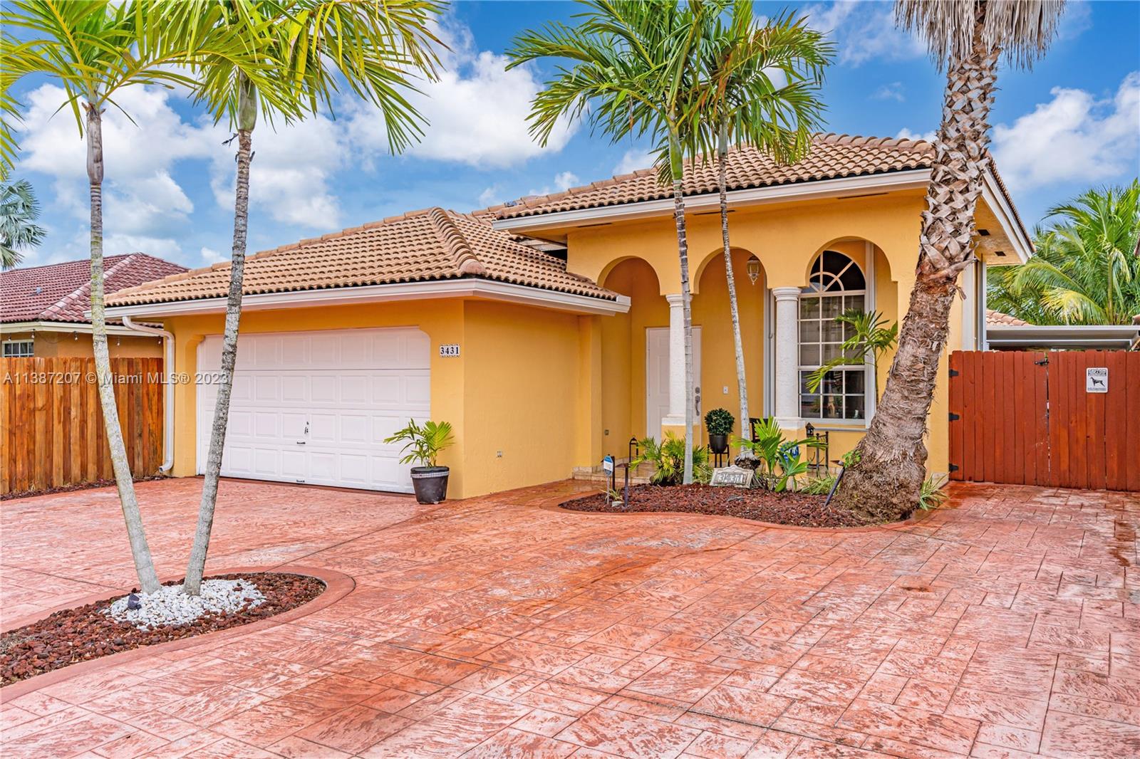 3431 SW 154th Ct, Miami, FL 33185