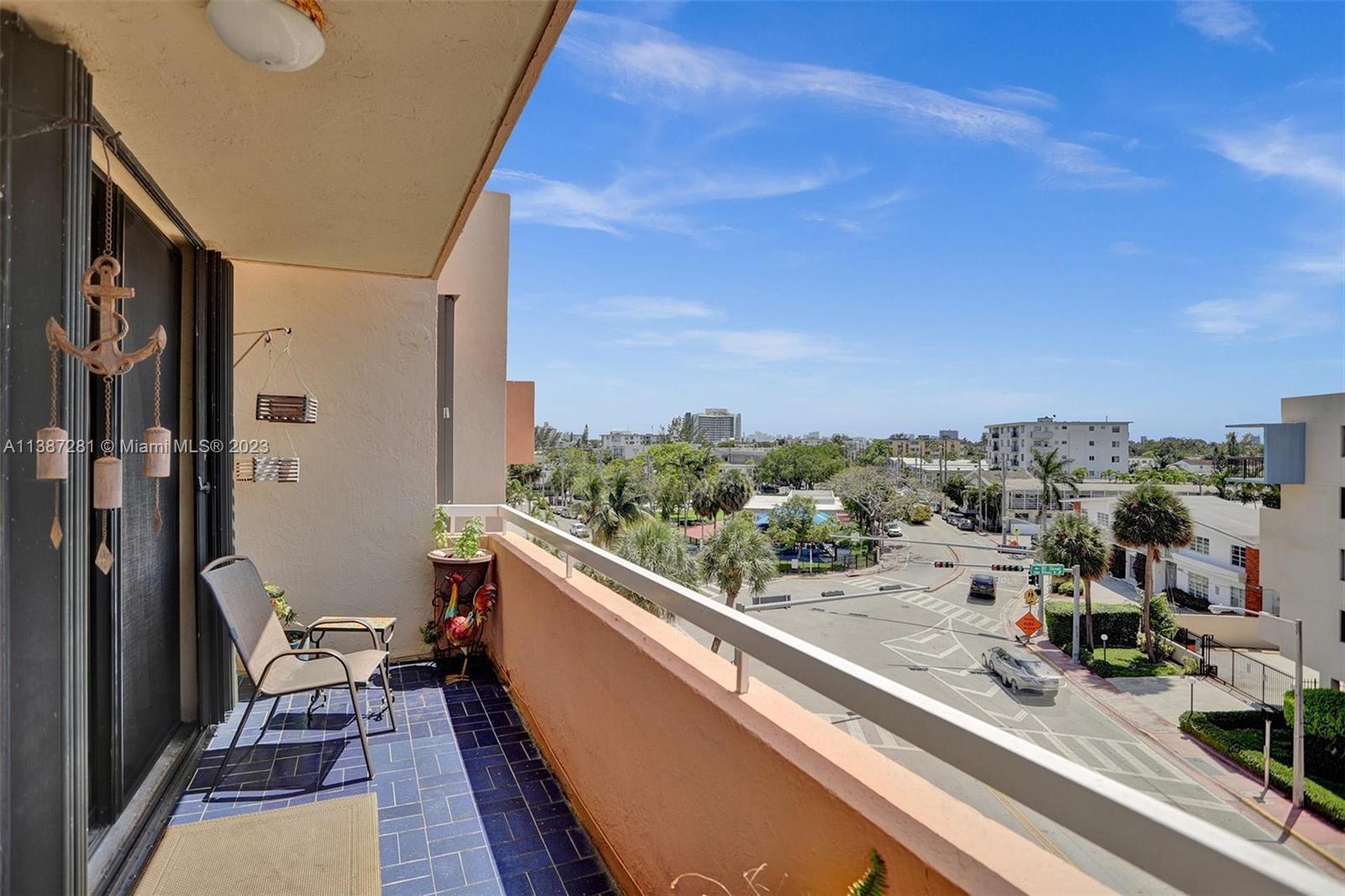 8101 Byron Ave 512, Miami Beach, FL 33141