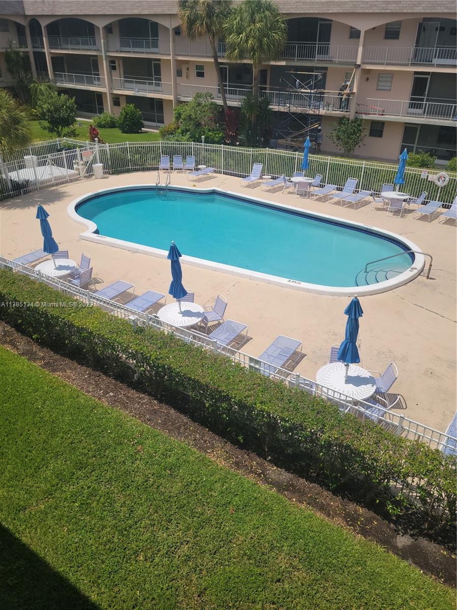 541  Blue Heron Dr #313 For Sale A11385134, FL