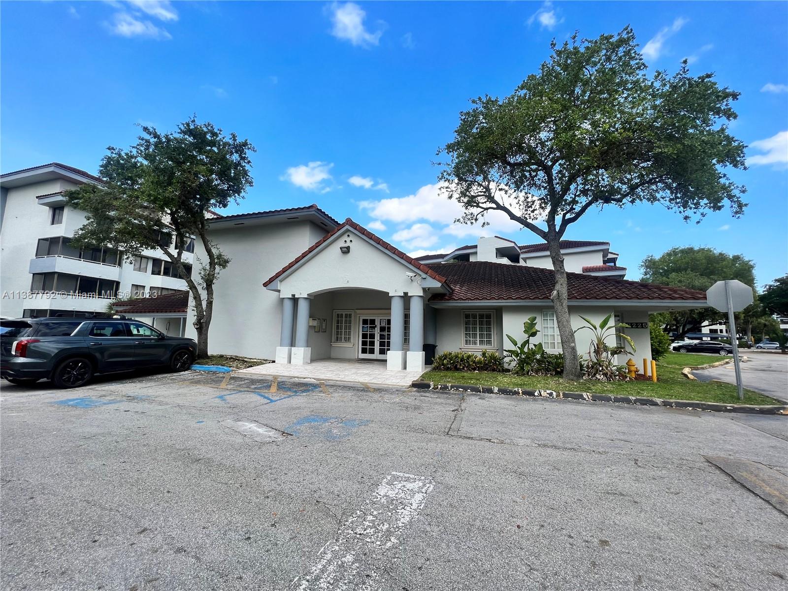 Photo 5 of Verabella Falls Condo Apt E-209 in Miami - MLS A11387792