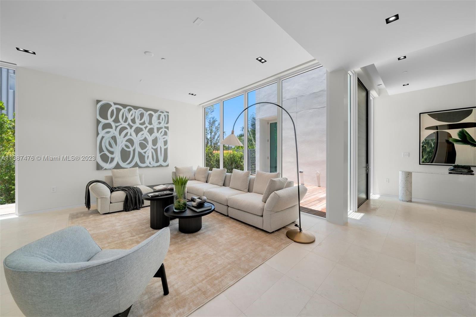 Listing Photo 6