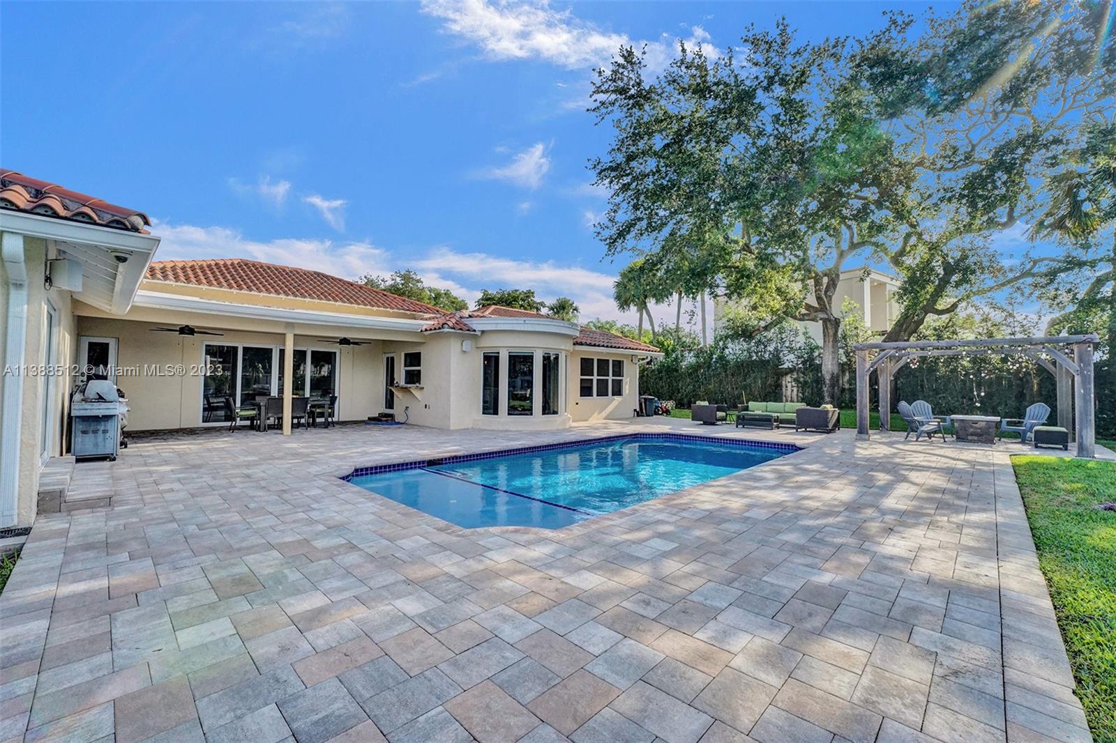 Listing Photo 18
