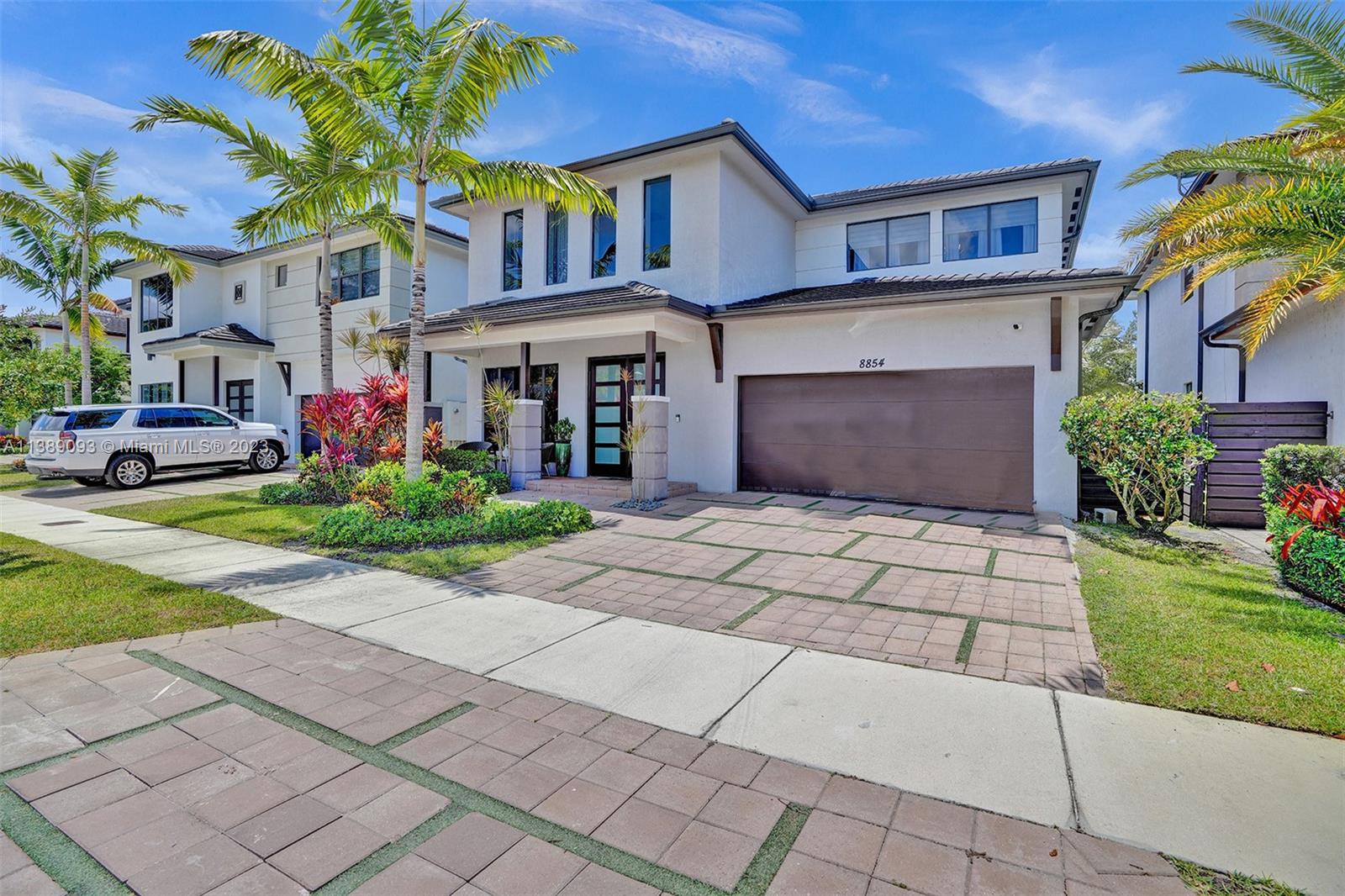 8854 NW 154th Terrace, Miami Lakes, FL 33018