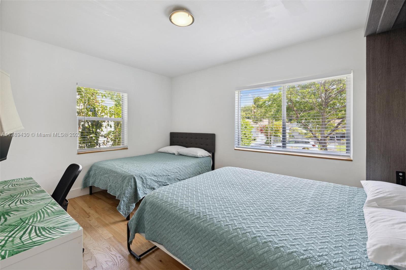 Listing Photo 11