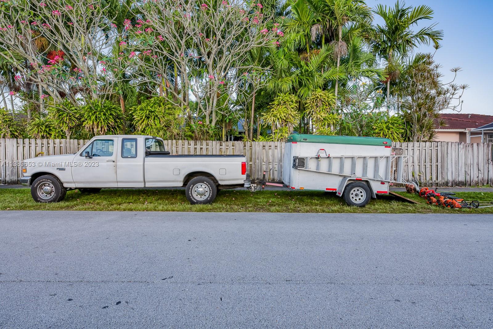   Maitenance Company For Sale  For Sale A11389653, FL