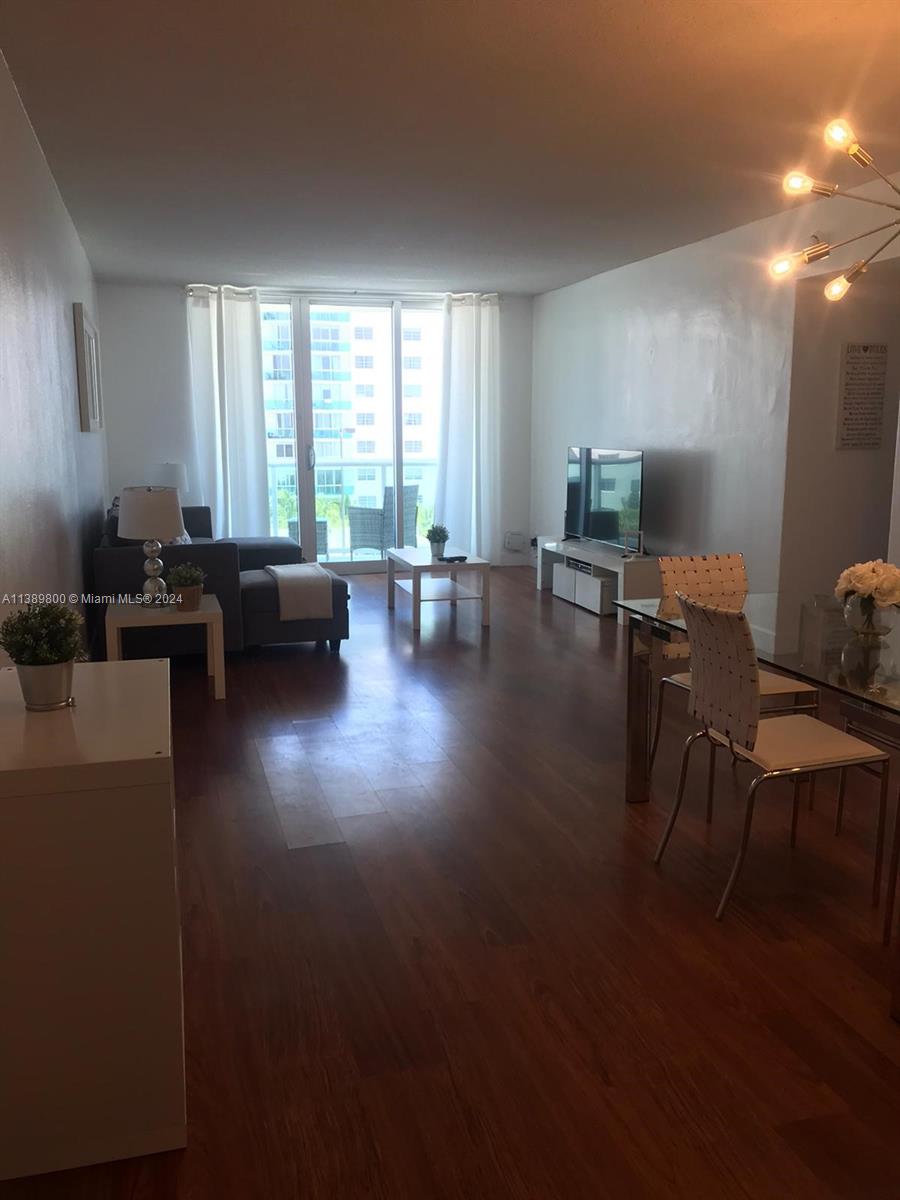 Listing Photo 14