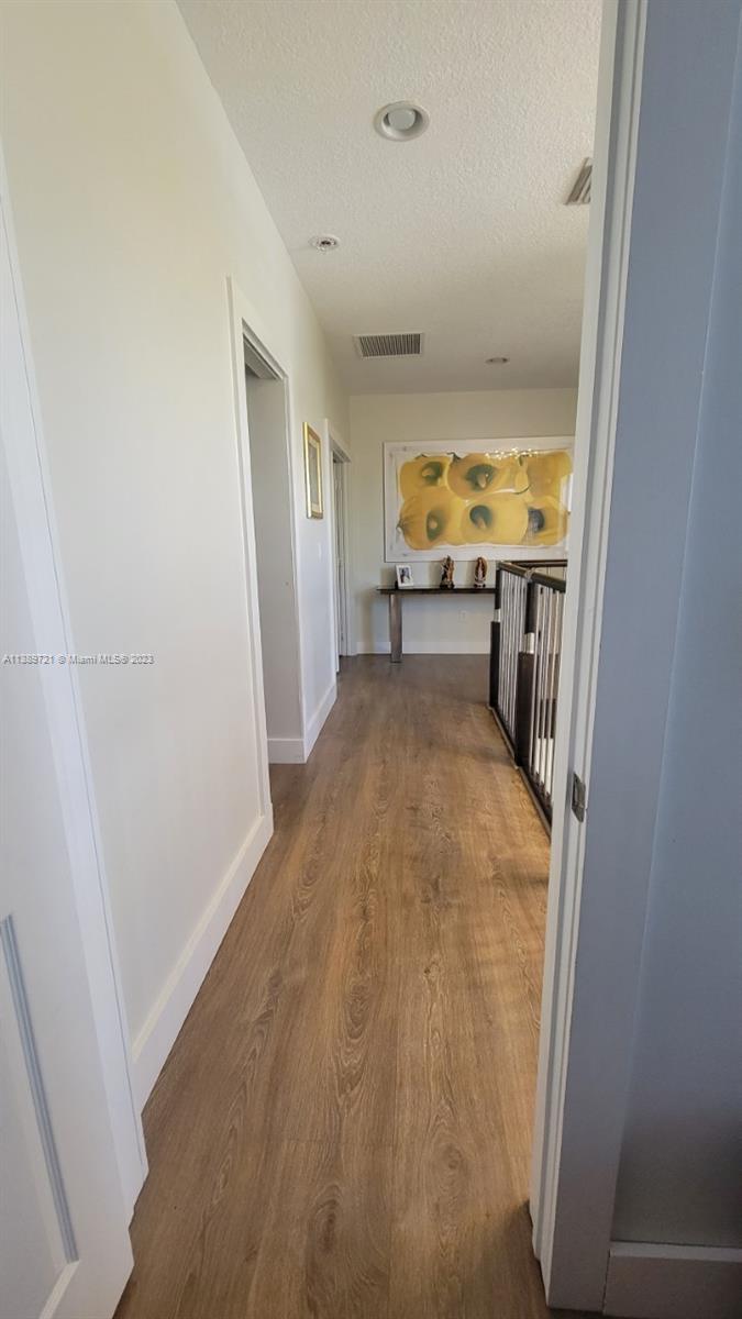 Listing Photo 28