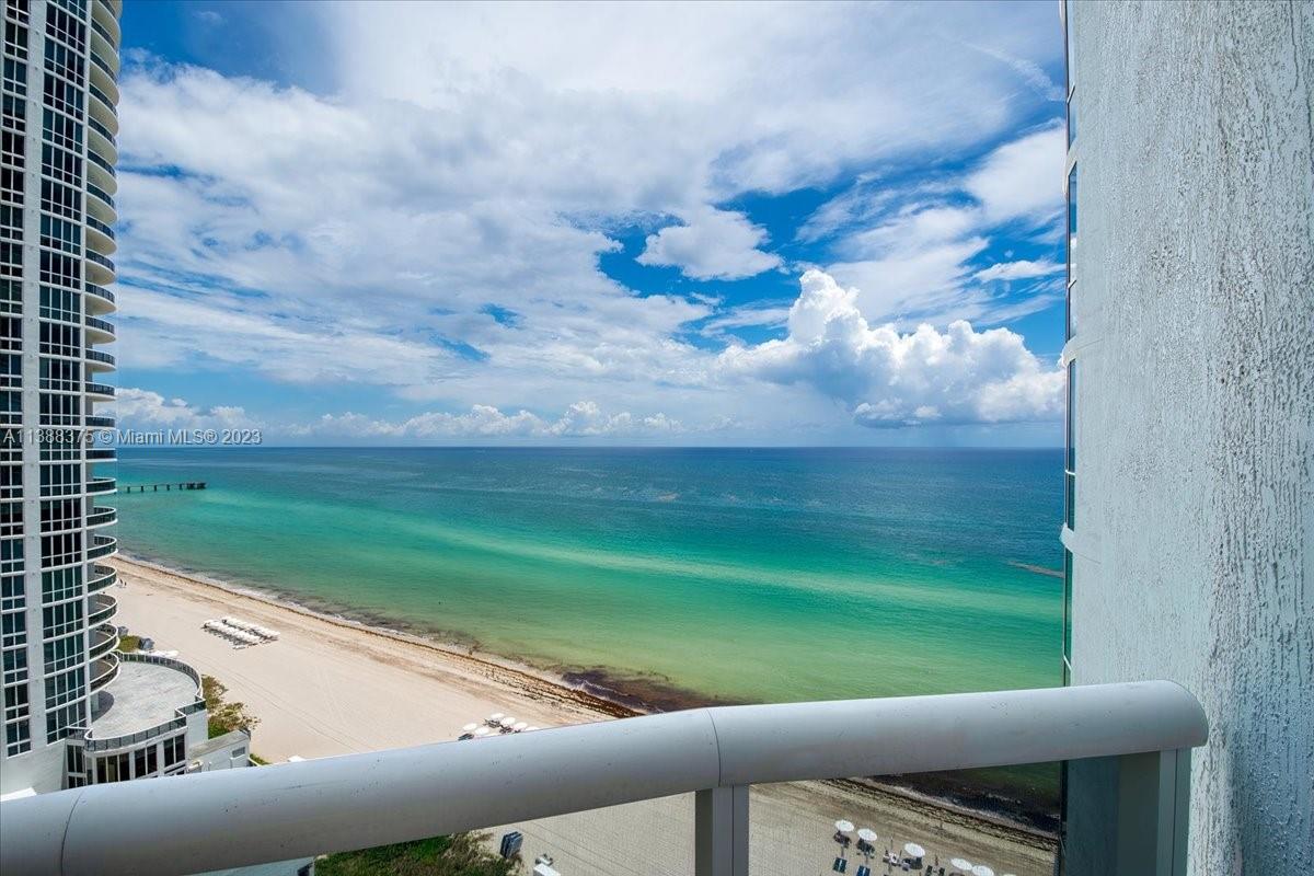 Photo 2 of Trump Towers III Apt 1502 in Sunny Isles Beach - MLS A11388375