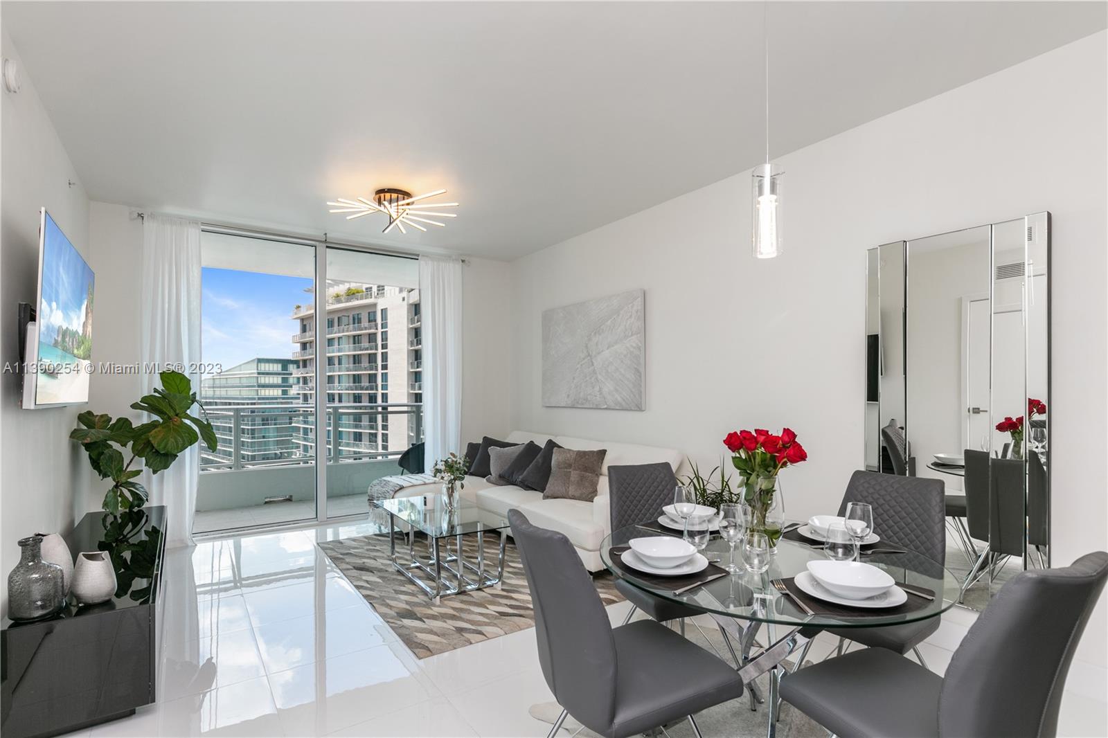 1080 Brickell Ave 3803, Miami, FL 33131