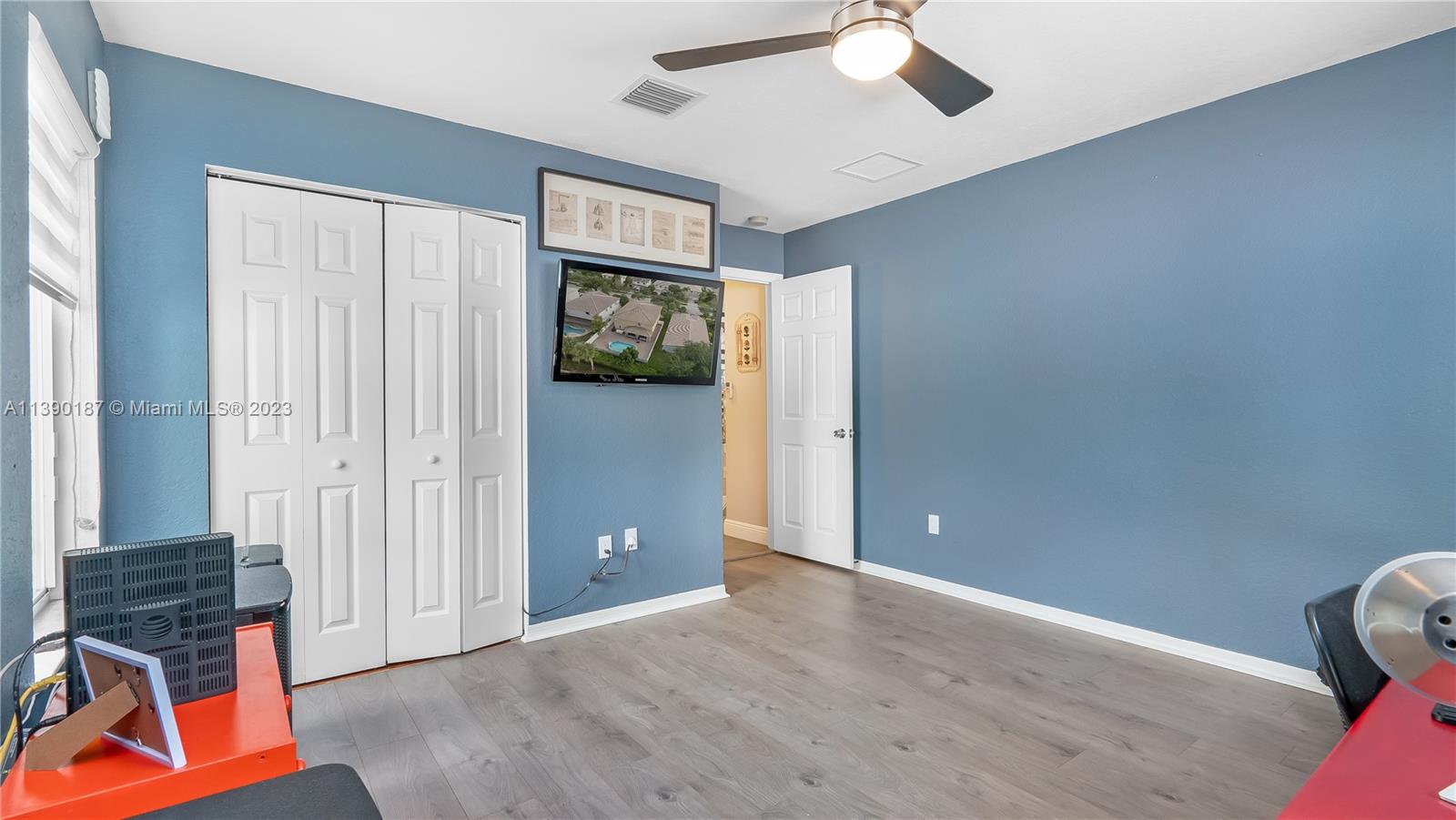 Listing Photo 19