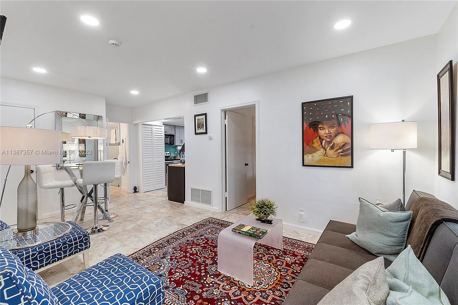 Living area Apartment