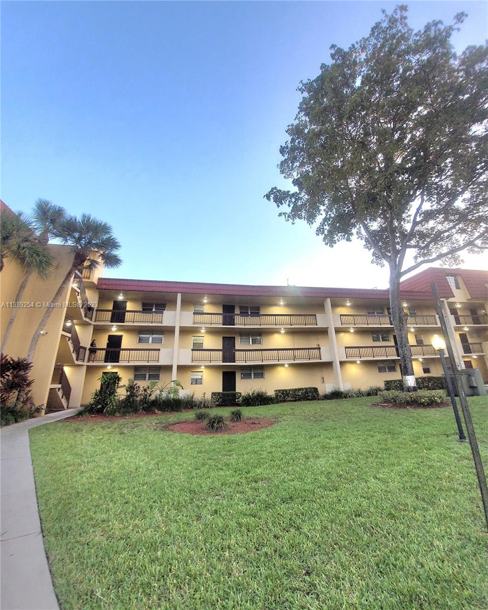 3490  Foxcroft Rd #B202 For Sale A11389254, FL