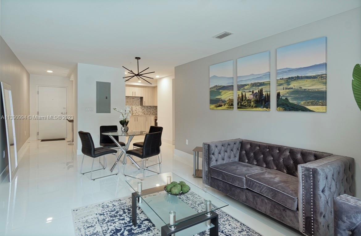 Photo 2 of Gran Doral 1 Condo Apt 316 in Doral - MLS A11390994
