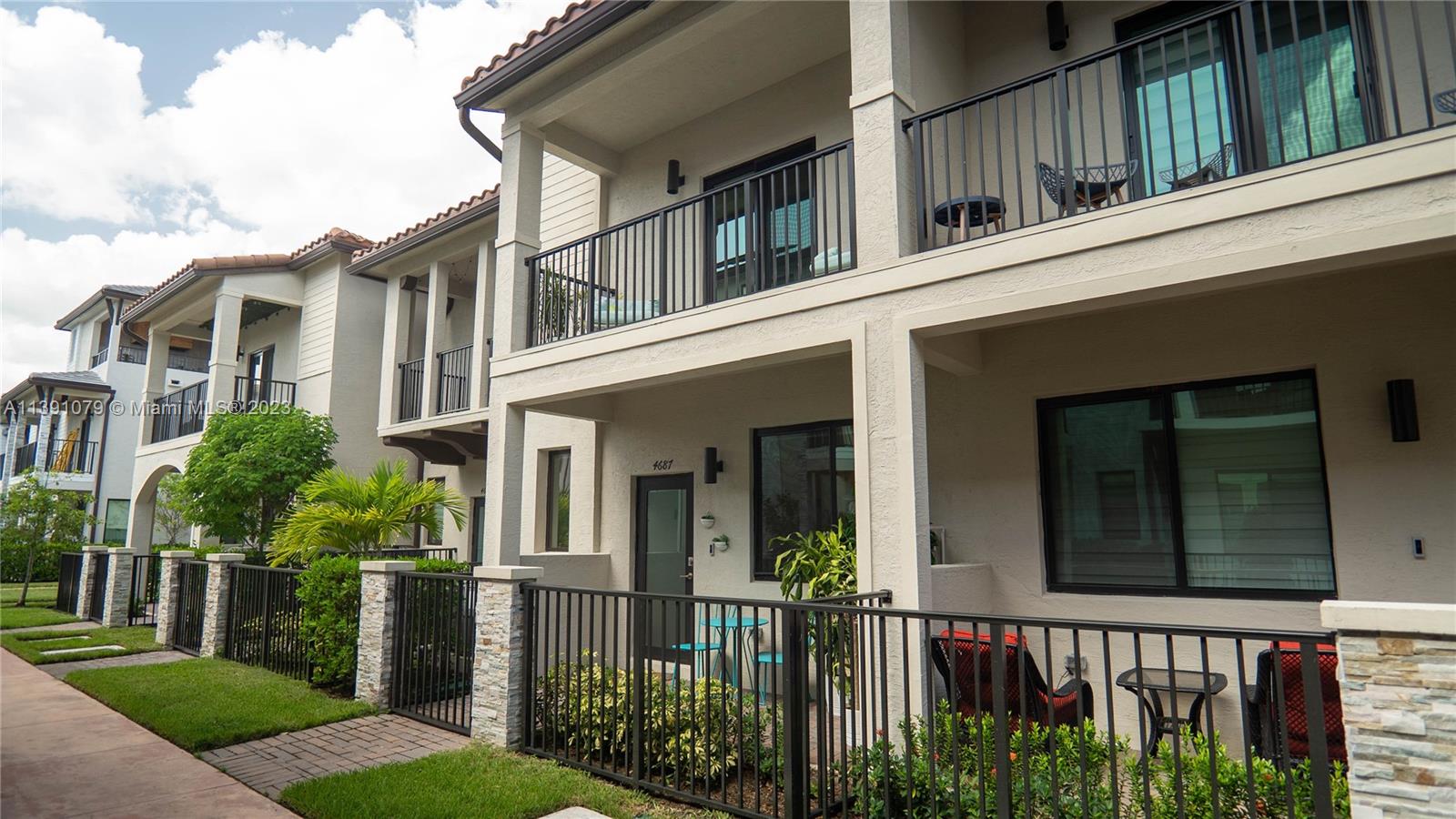 Like new, professionally painted, in immaculate condition, Motivated Seller! Easy to show
A marvelous 3 story 2,4026 square foot townhome, Model CD includes 3 bedrooms, 2 full bathrooms, 2 half baths /powder room, family room, balcony, 2 Car garage.Smart home technology with activation supported by Amazon and voice control by Alexa. . Walk through the covered entry and foyer to an openly designed space designated for the family/dining room and kitchen.