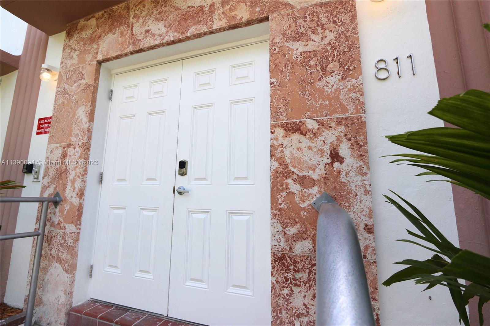 Photo 1 of Daniele Condo Apt 202 in Miami Beach - MLS A11390094