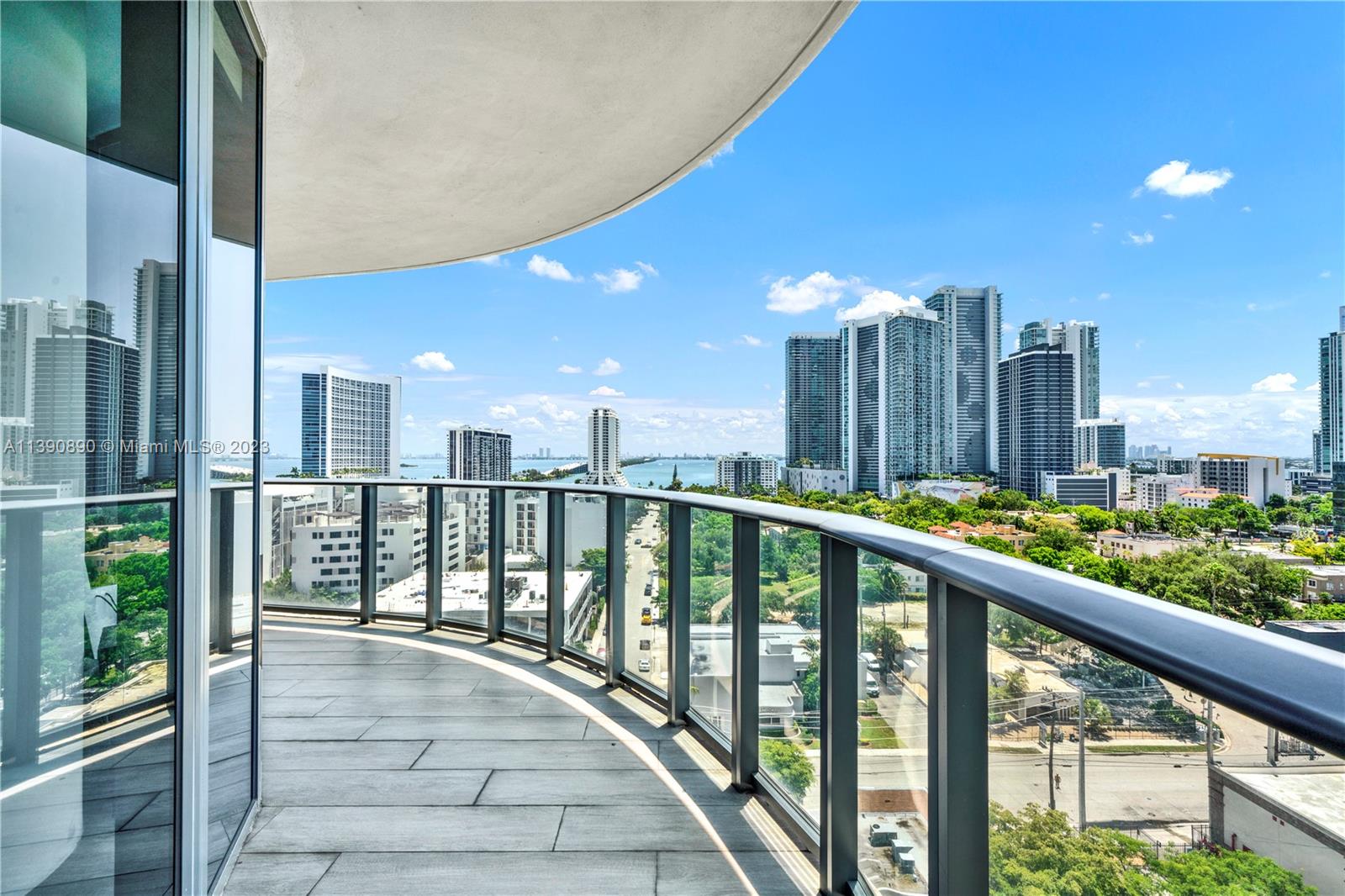 121 NE 34th St 1104, Miami, FL 33137