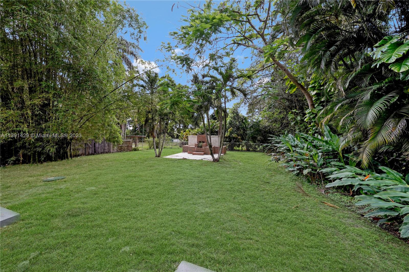 Listing Photo 23