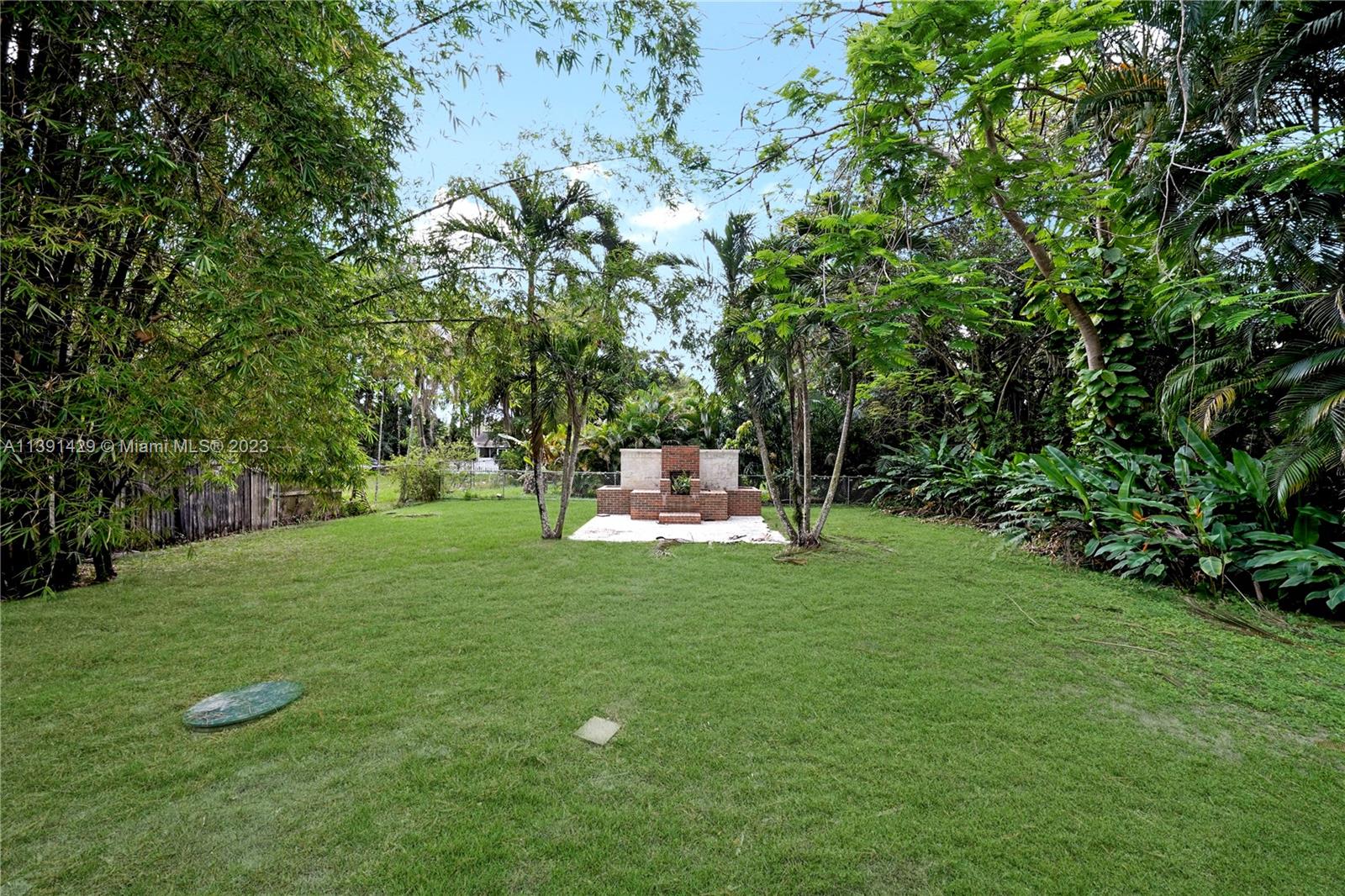 Listing Photo 24