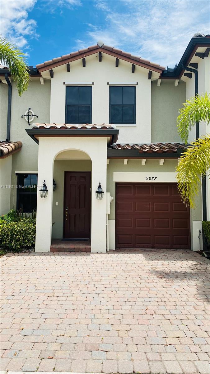 8877 NW 103rd Ave 8877, Doral, FL 33178
