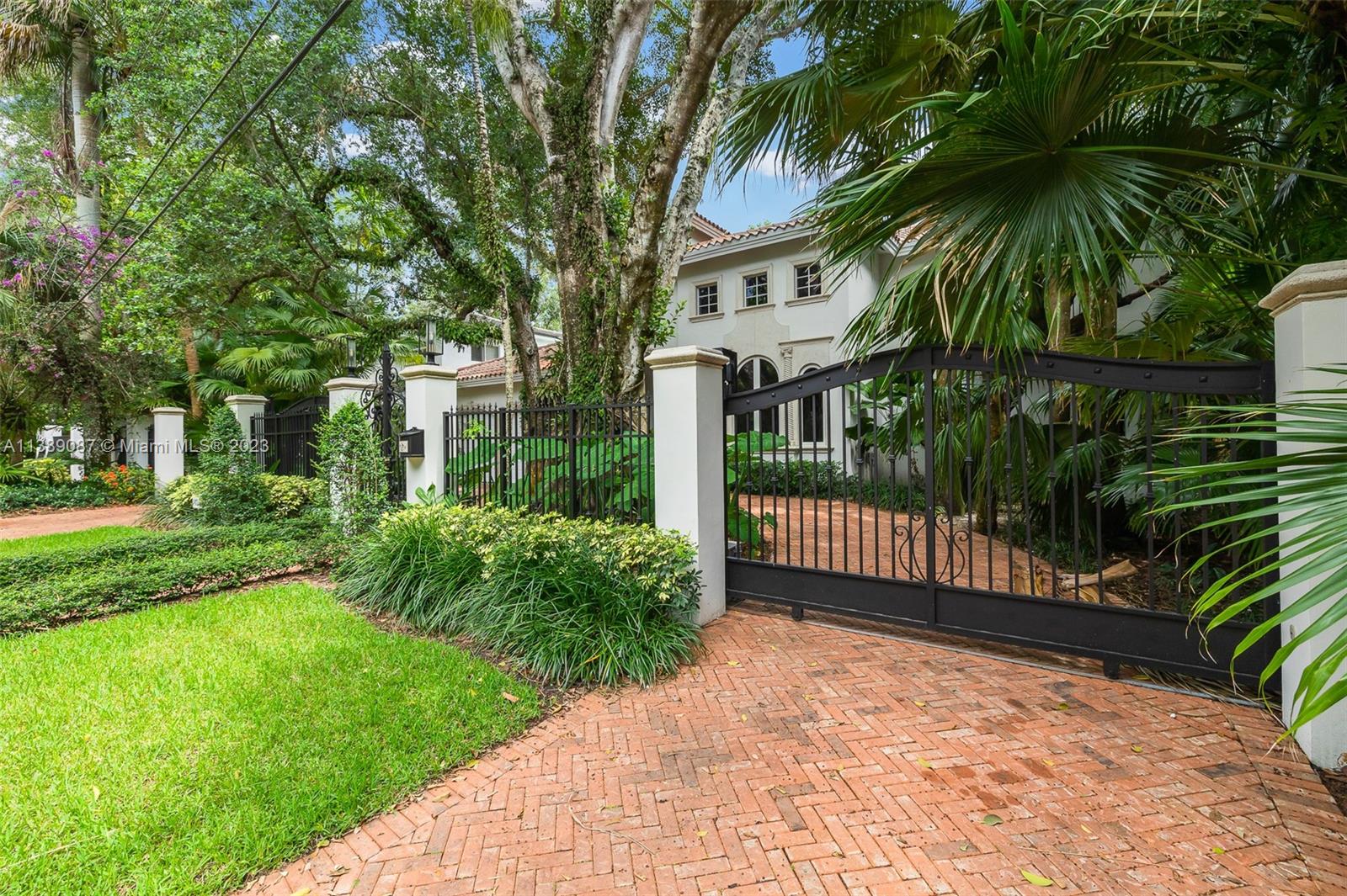 Listing Photo 17