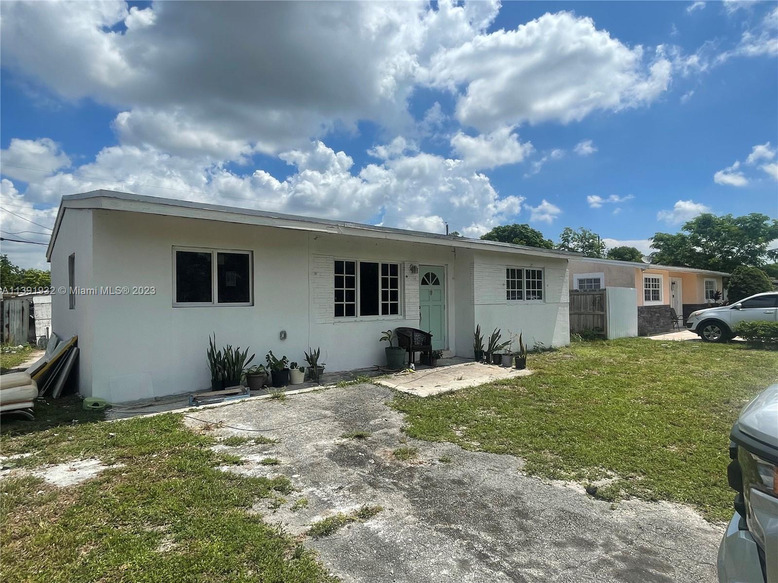 6529 SW 24th St  For Sale A11391932, FL