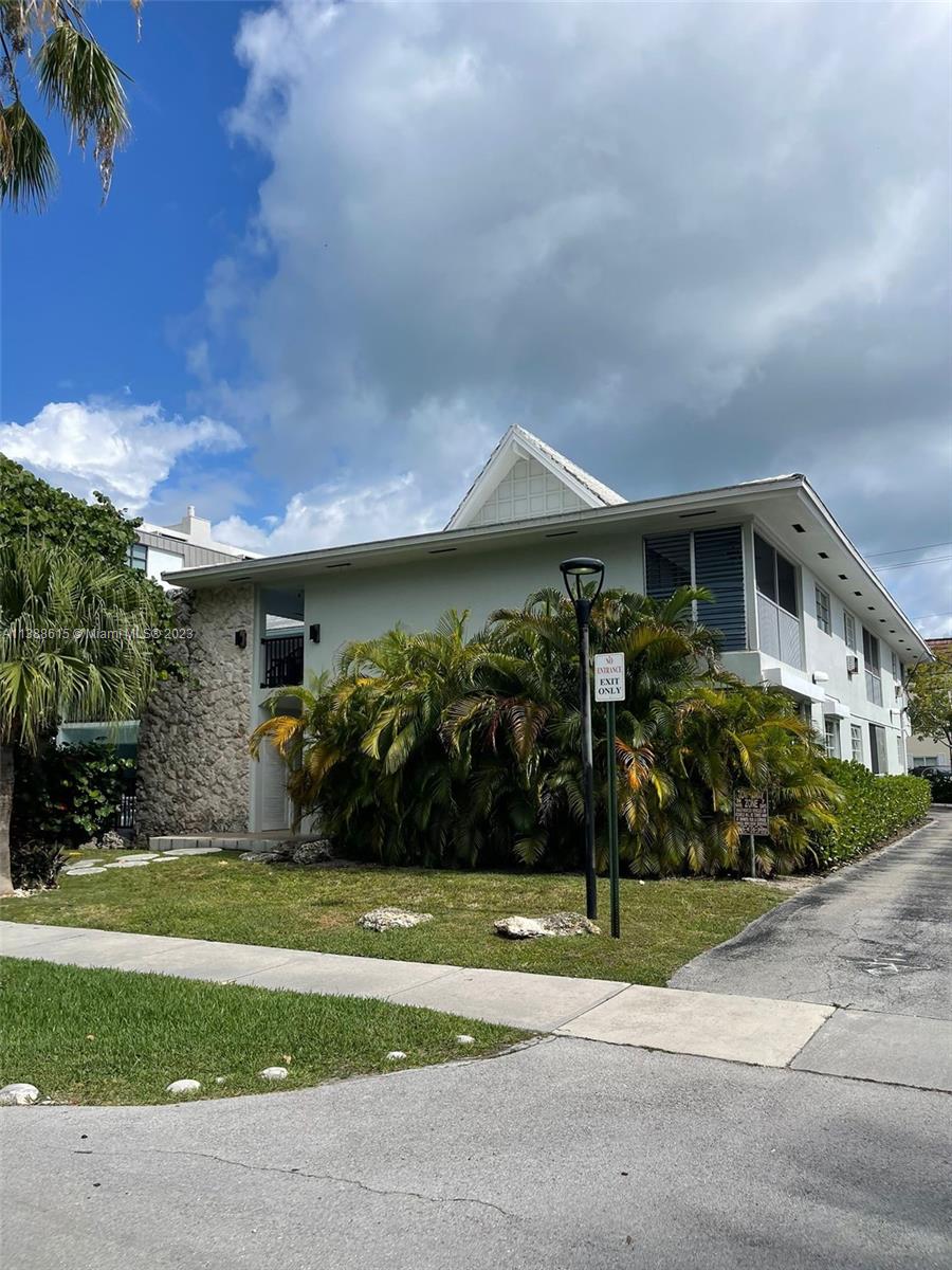 195  Sunrise Dr #8 For Sale A11388615, FL