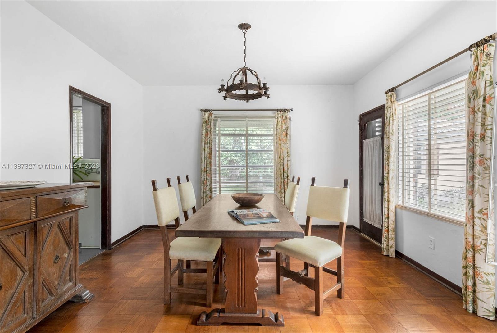 6371 N Bay Rd  For Sale A11387327, FL