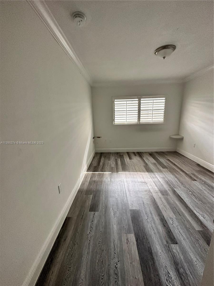 Photo 8 of Bayshore Park Condo Apt 305 in Miami - MLS A11390274