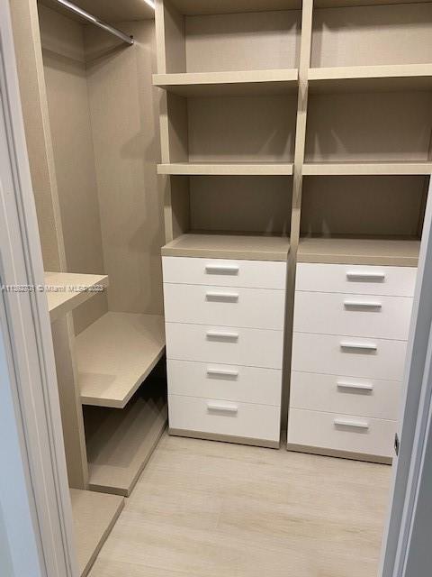Photo 16 of Ocean Lane Plaza Condo Apt 403 in Key Biscayne - MLS A11392701