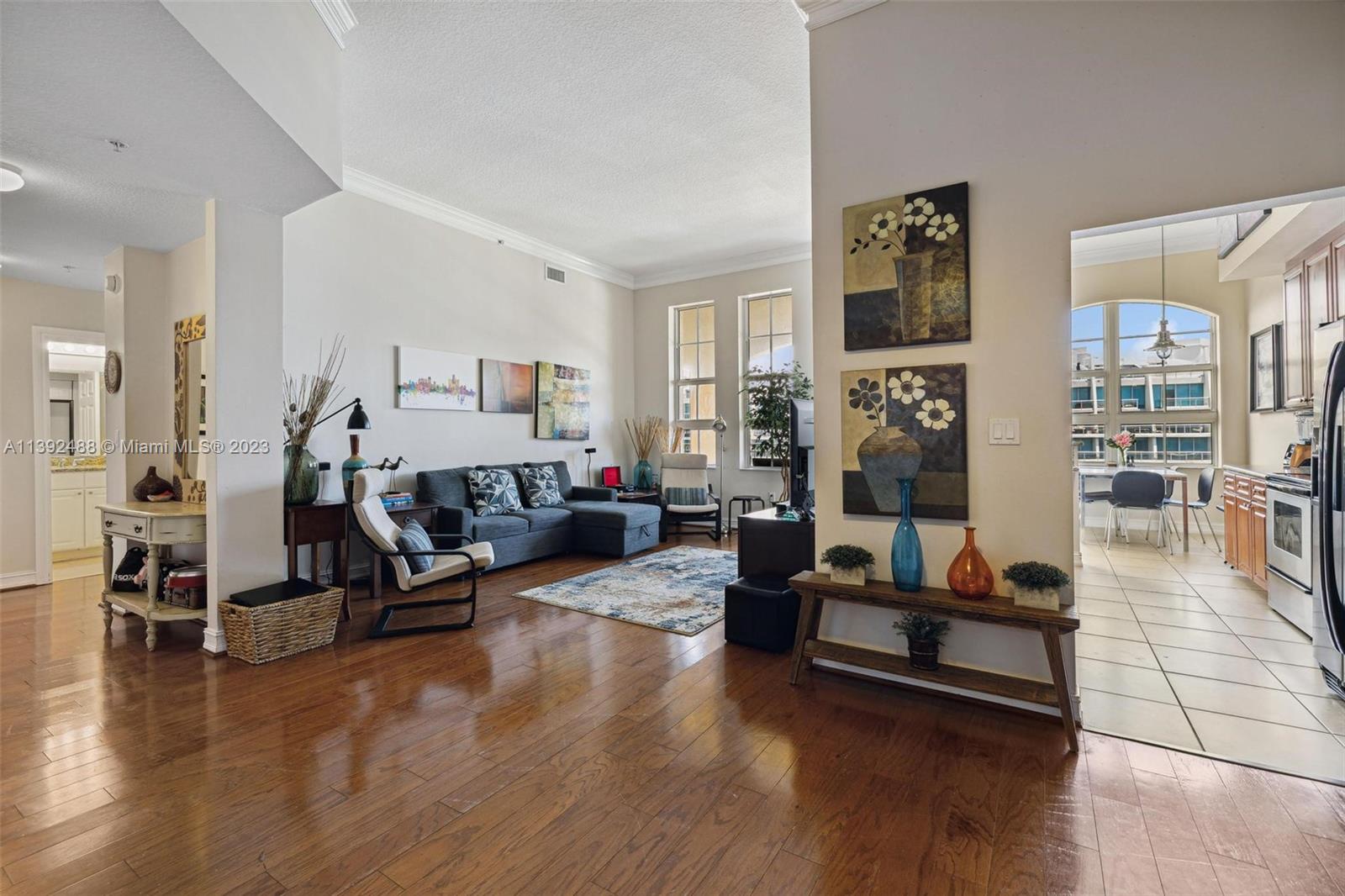 Listing Photo 6