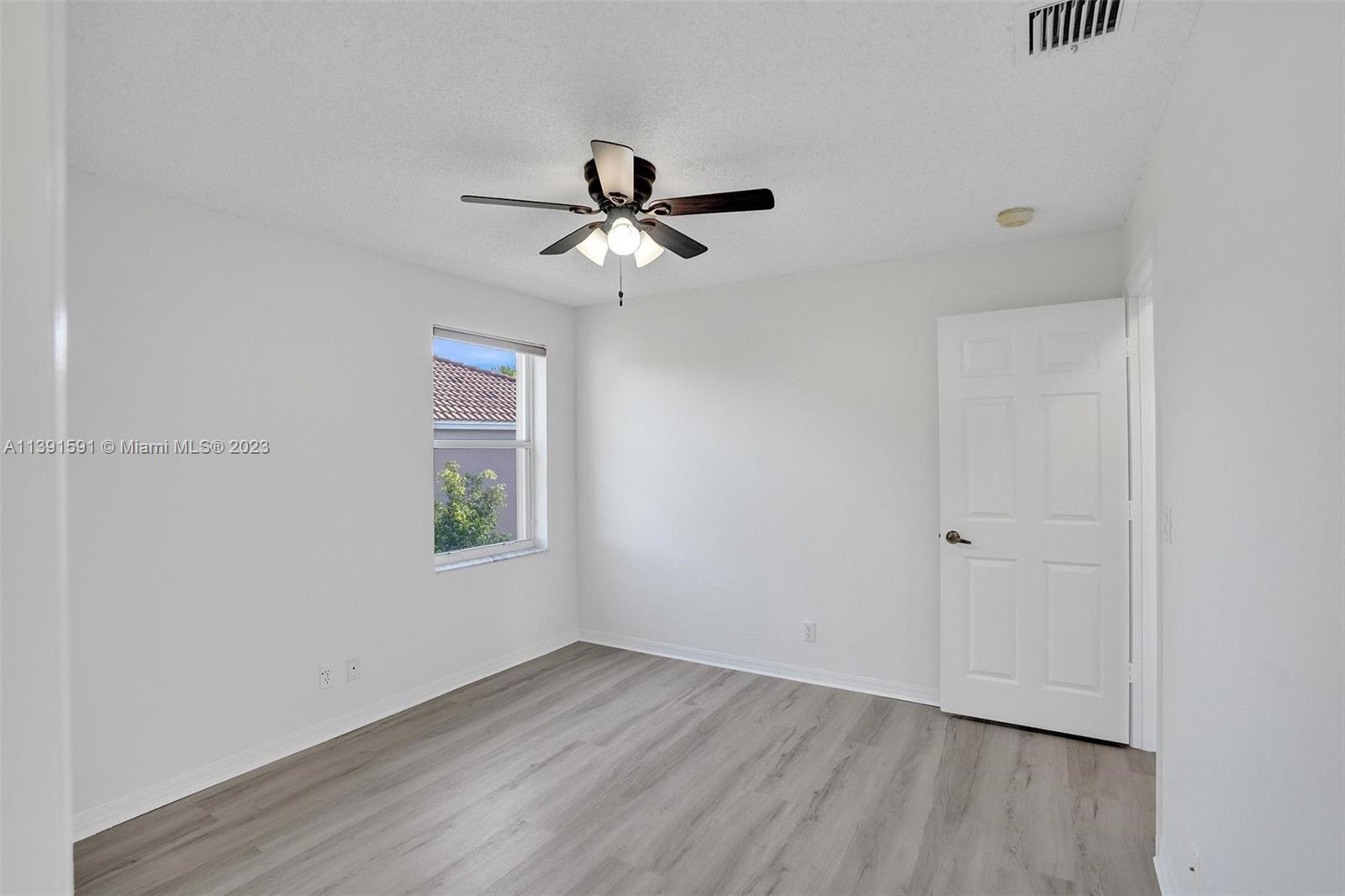 Listing Photo 37
