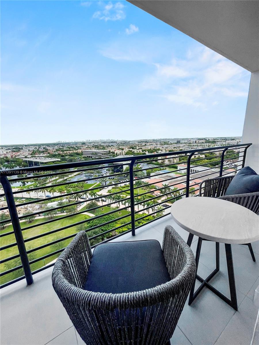 Fully furnished 2/2 in luxury Downtown Doral condo. Just steps away from Publix, restaurants, bars and shops.  Available by the week, month or year.