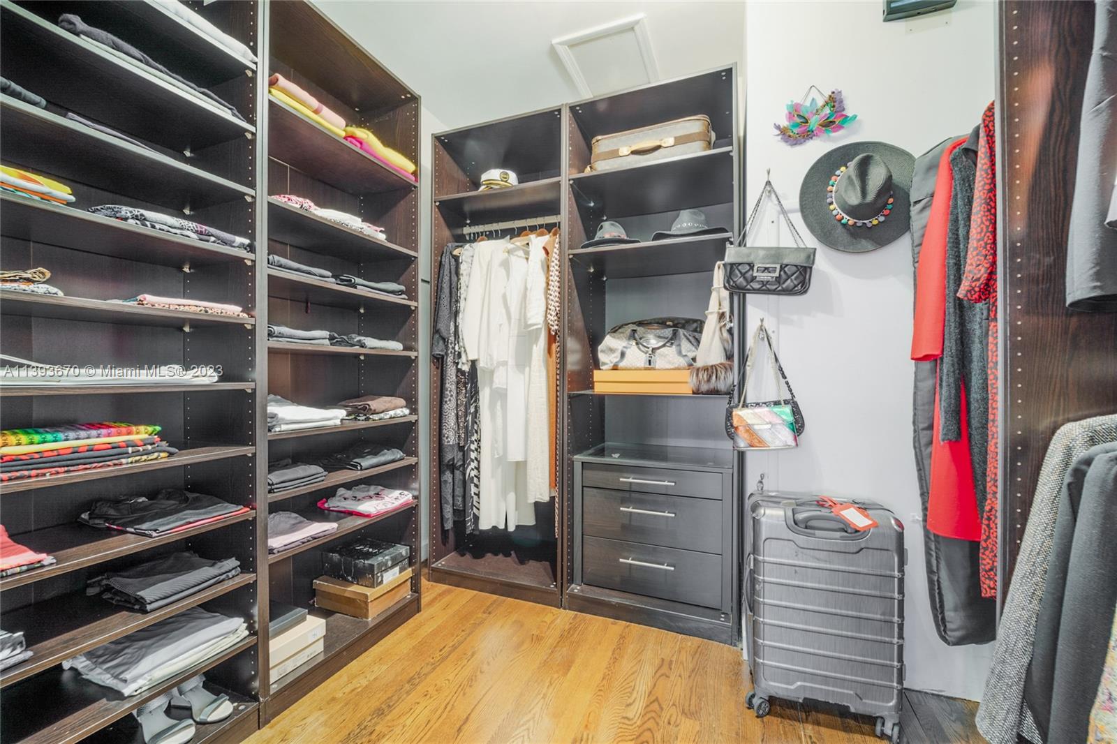 Listing Photo 19