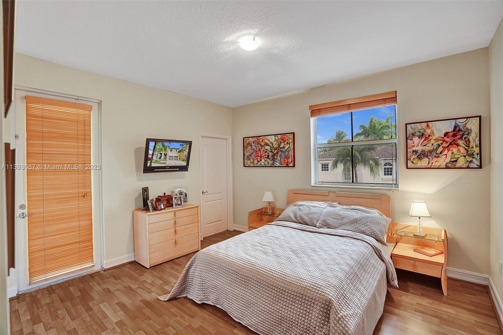 Listing Photo 15