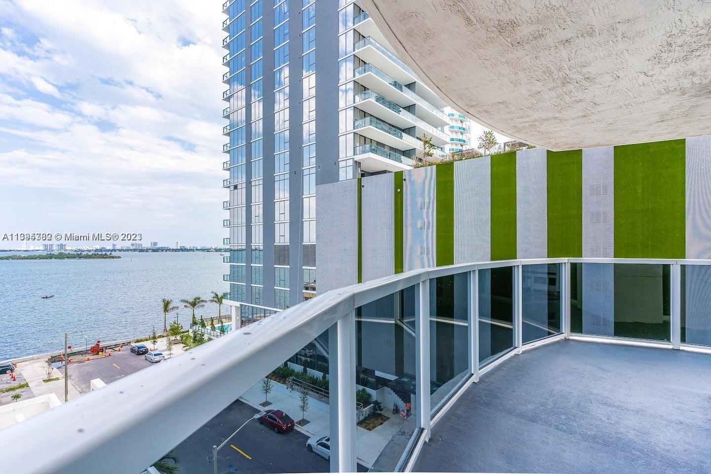 SPECTACULAR BAY VIEW 3BED/2BATH WITH OVERSIZED TERRACE. AMAZING MIAMI BEACH SKYLINES AND BAY
VIEWS. MODERN KITCHEN, STAINLESS STEEL APPLIANCES, NEW VINYL FLOORS, GRANITE COUNTERTOPS - 2
PARKING SPACES - THE BUILDING OFFERS A POOL, GYM, AND SOCIAL ROOM.