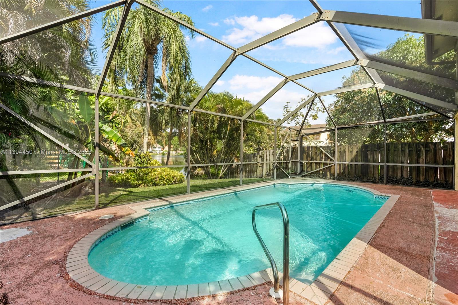 8411 SW 41st St, Davie, FL 33328