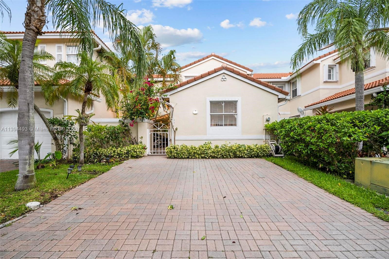 1640 Weeping Willow Way 1640, Hollywood, FL 33019