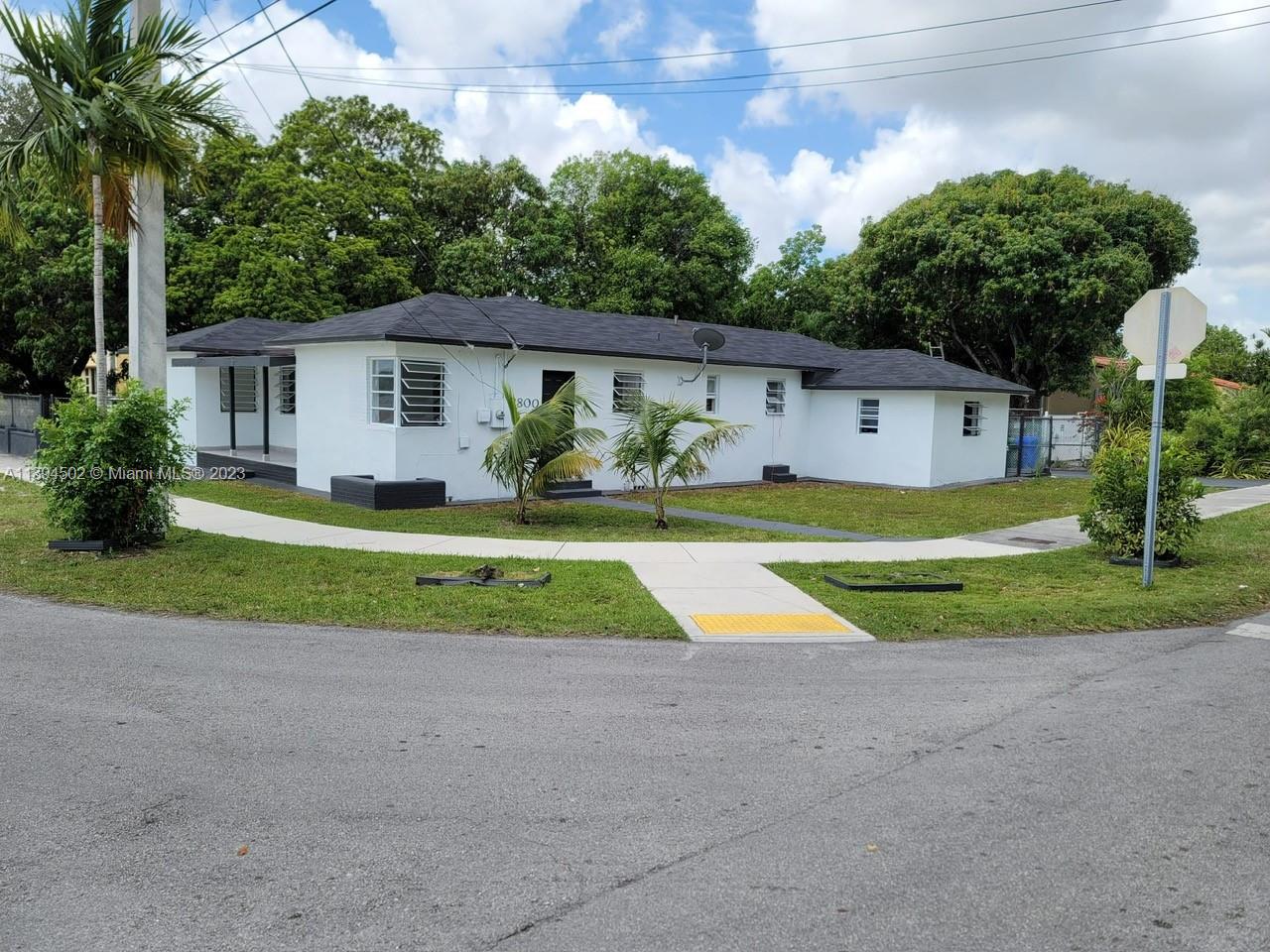 2800 NW 4th St, Miami, FL 33125