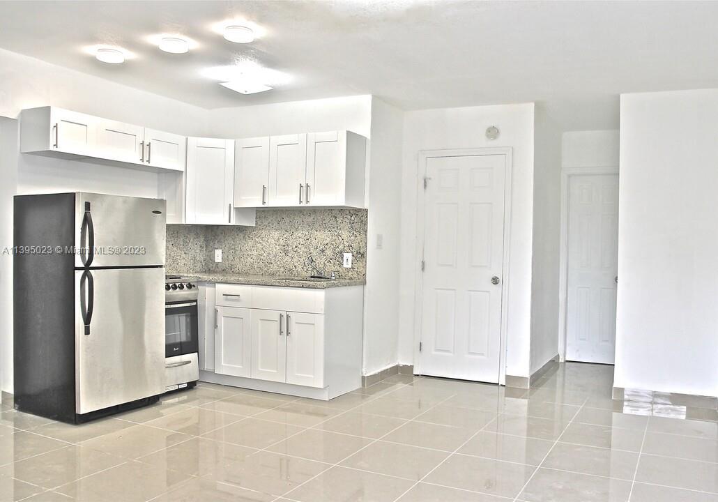 1044  Foster Rd #1 For Sale A11395023, FL