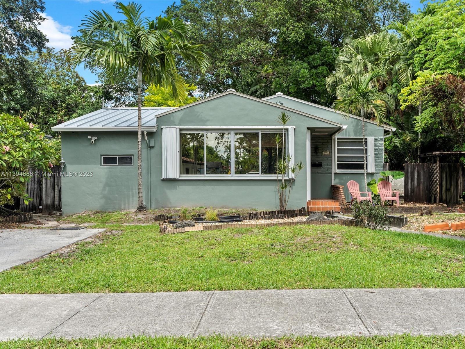 25  Lenape Dr  For Sale A11394686, FL