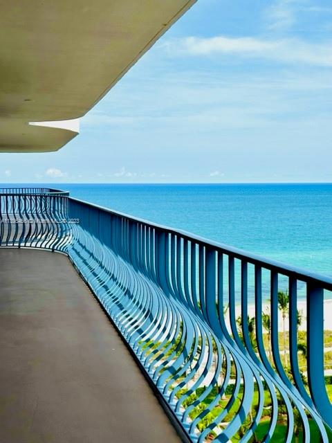 8877 Collins Ave PH7, Surfside, FL 33154