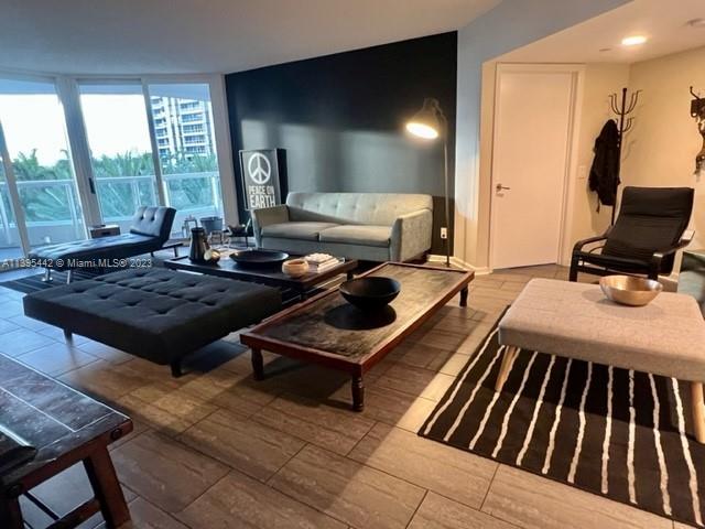 21055 Yacht Club Dr 606, Aventura, FL 33180