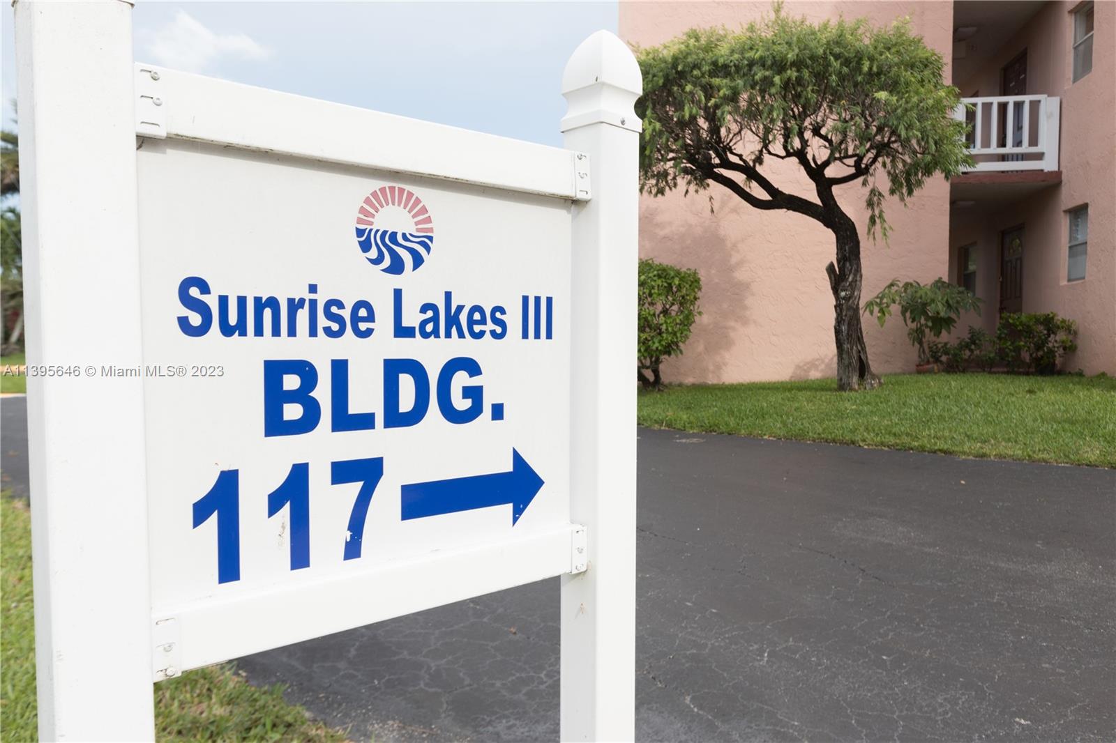 9400 Sunrise Lakes 212, Sunrise, FL 33322
