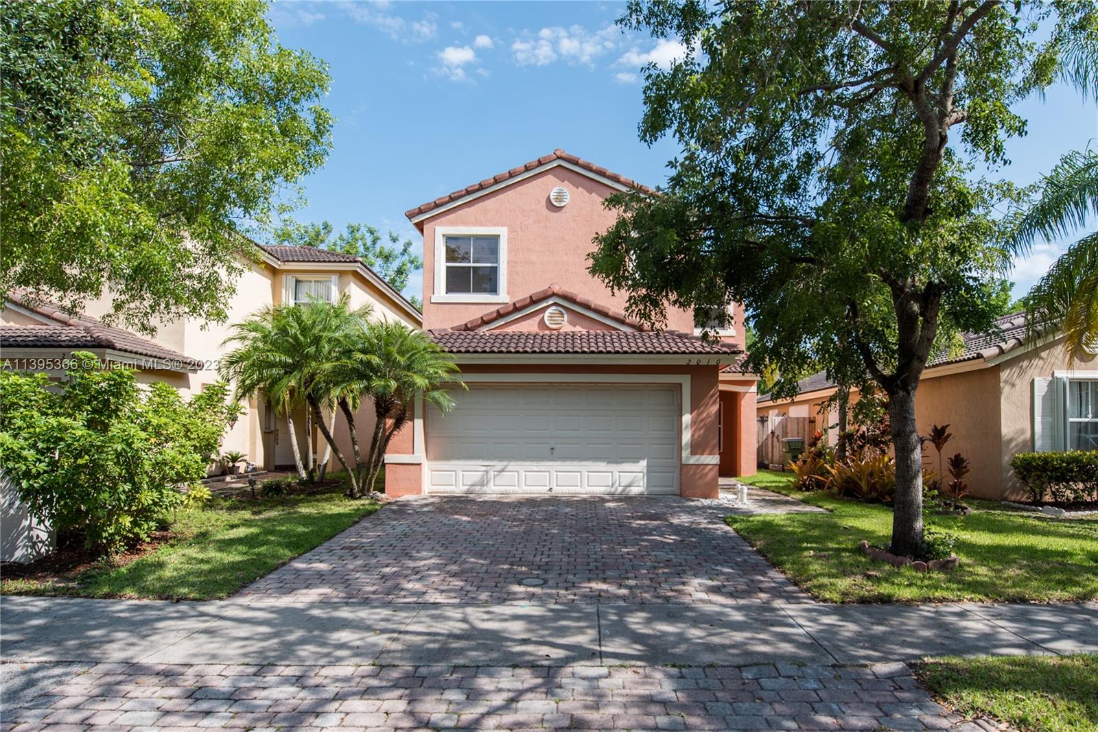 4 bedroom, 2 bathroom, 2 story home in the Shores at Keys Gate. The property features spacious bedrooms and a family room, a living room and a formal dining room, great for entertaining and spending time with family. Kitchen features a pantry for storage, and a eat-at counter top with a stainless steal microwave and stove. Master bedroom features a walk-in closet and the master bathroom has a roman tub with a shower. Family room has a sliding glass door that leads to the backyard that is fenced. This home is for RENT only. Tenant is responsible for lawn maintenance.