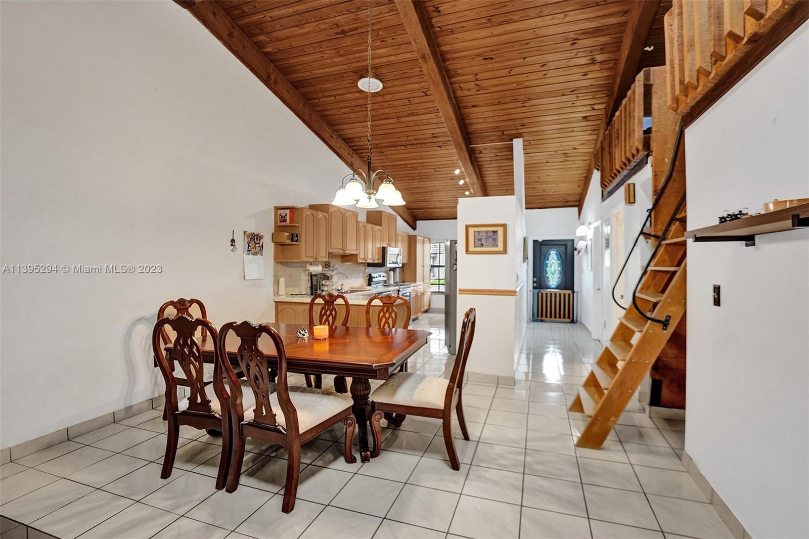 Listing Photo 17