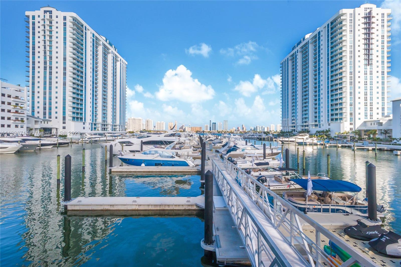 17211  Biscayne Blvd  For Sale A11396714, FL